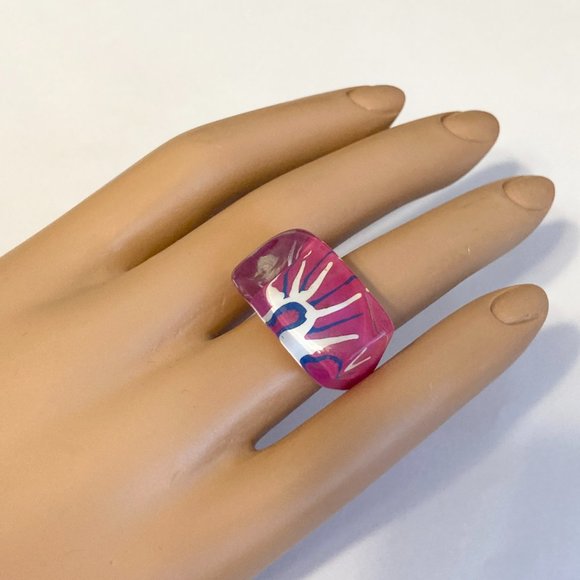 Vintage Lucite Acrylic Ring Size 6 Retro Abstract Hand Painted Pink Blue White - Picture 5 of 12